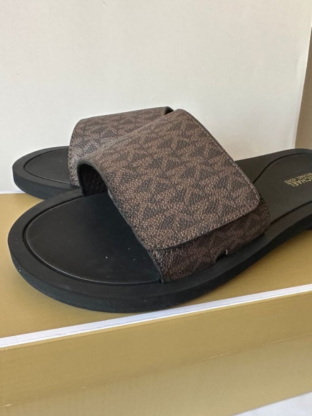 NIB Michael Kors Wade MK Signature Logo Slide Sandals Size 10